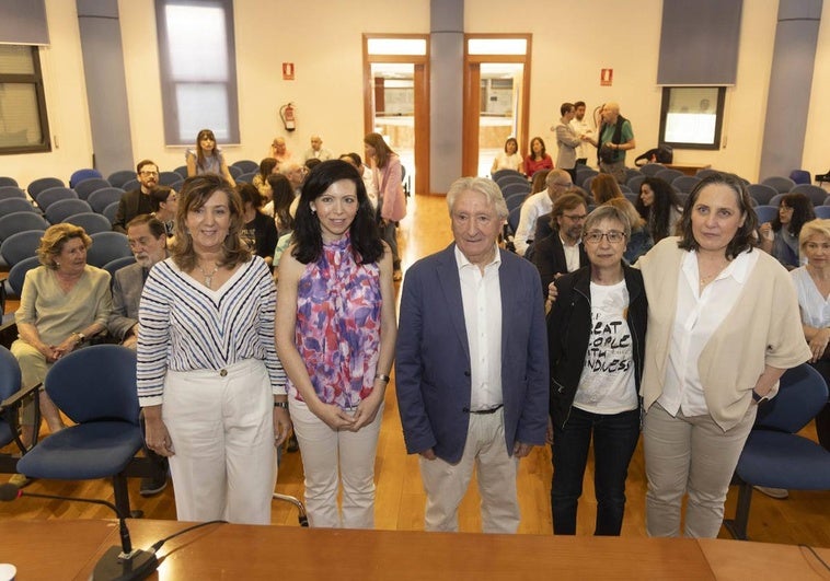 Salomé Berrocal, Virginia Martín, Celso Almuiña, Caricia Antón (hermana de Margarita Antón) y Estrella Alonso.