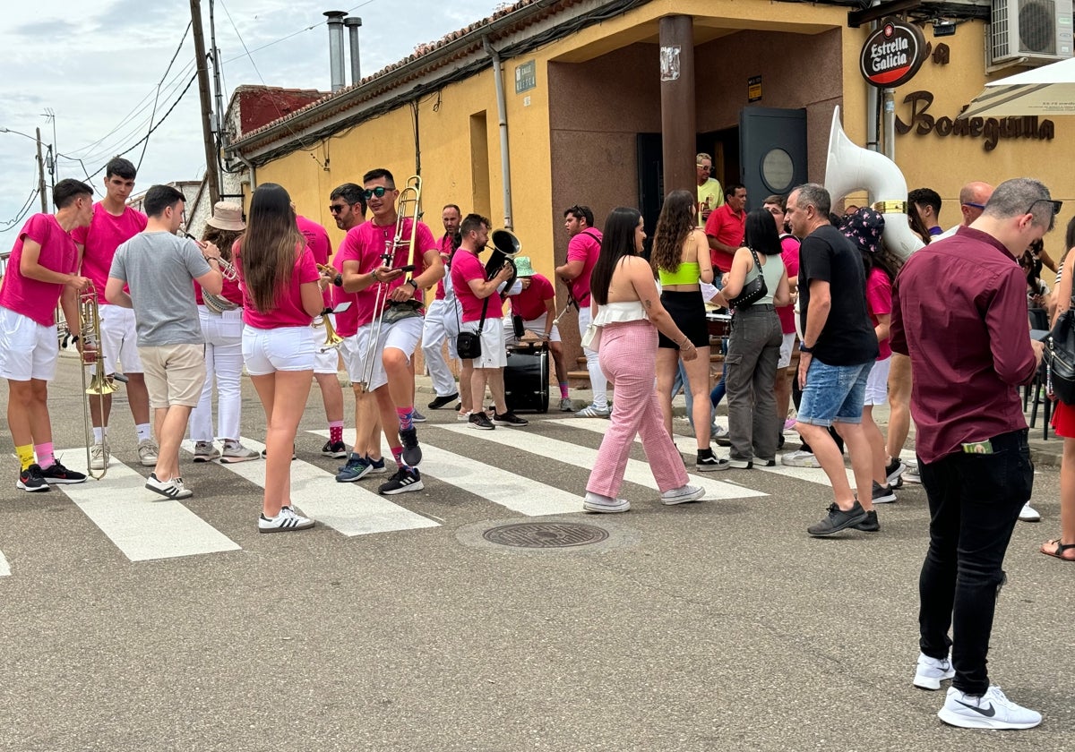 I Concentración de Charangas 'La Niña Tordesillana' en Tordesillas.