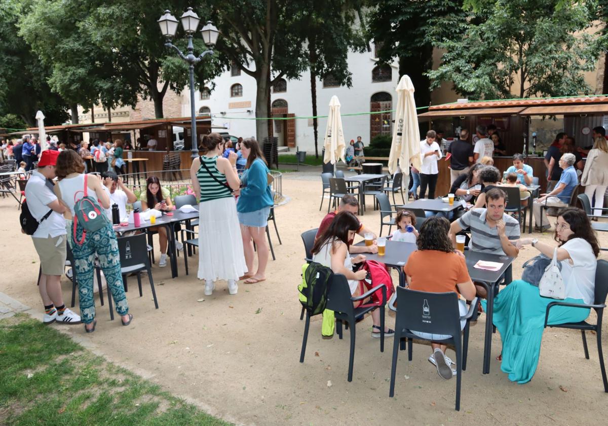 Feria de Día de Segovia, en el Paseo del Salón.