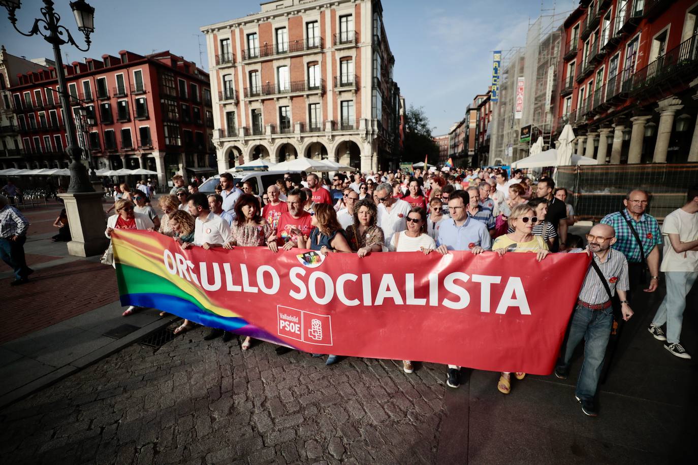 Las imágenes de la manifestación del Orgullo LGTBI+ en Valladolid