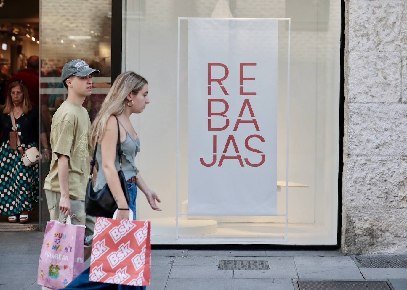 Las rebajas se anticipan en Valladolid