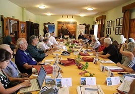 Particiopantes en esta conferencia.