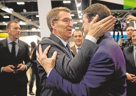 Alfonso Fernández Mañueco y Alberto Nuñez Feijóo el pasado mes de enero en Fitur