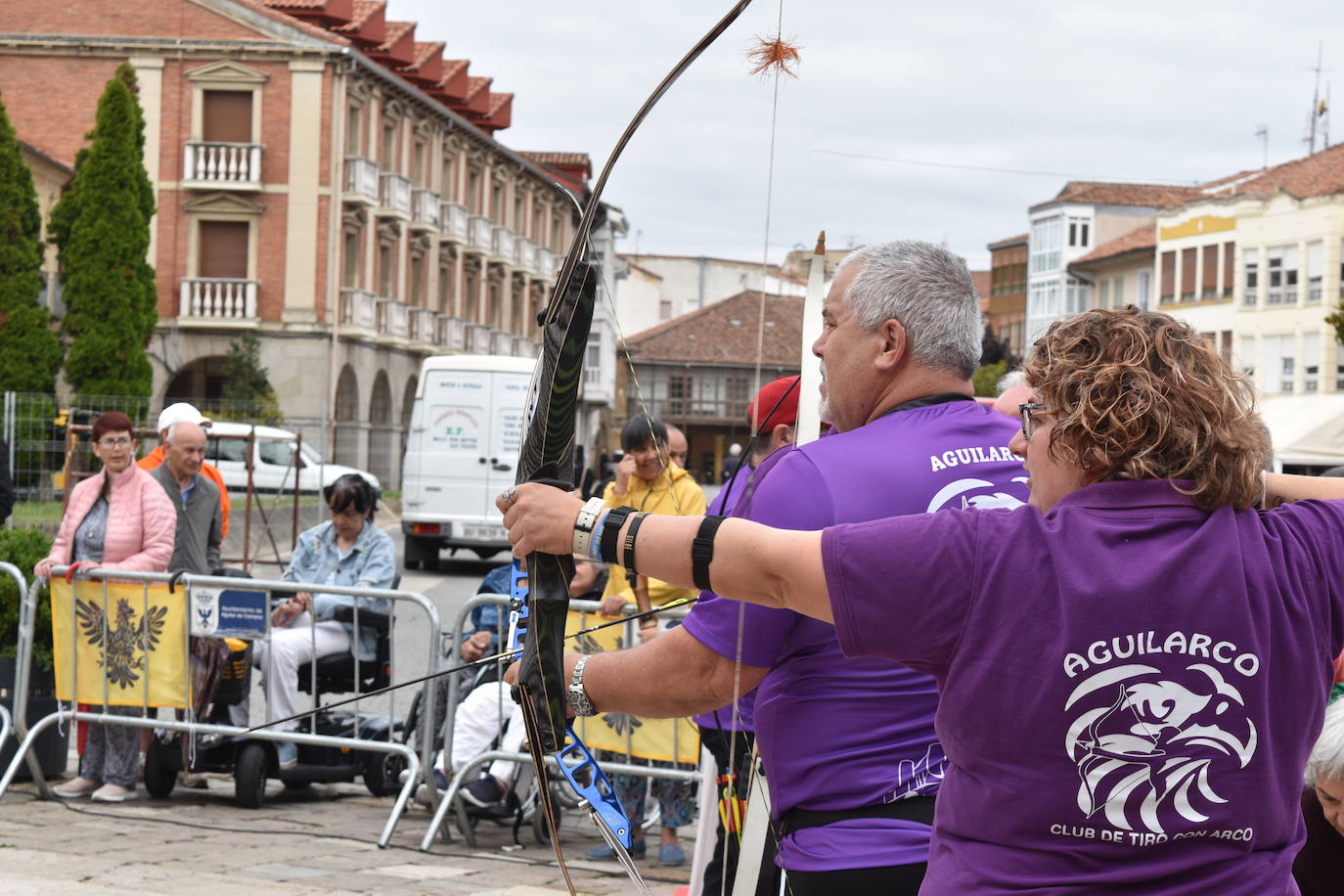 Las fiestas de Aguilar se despiden con una exhibición de tiro con arco