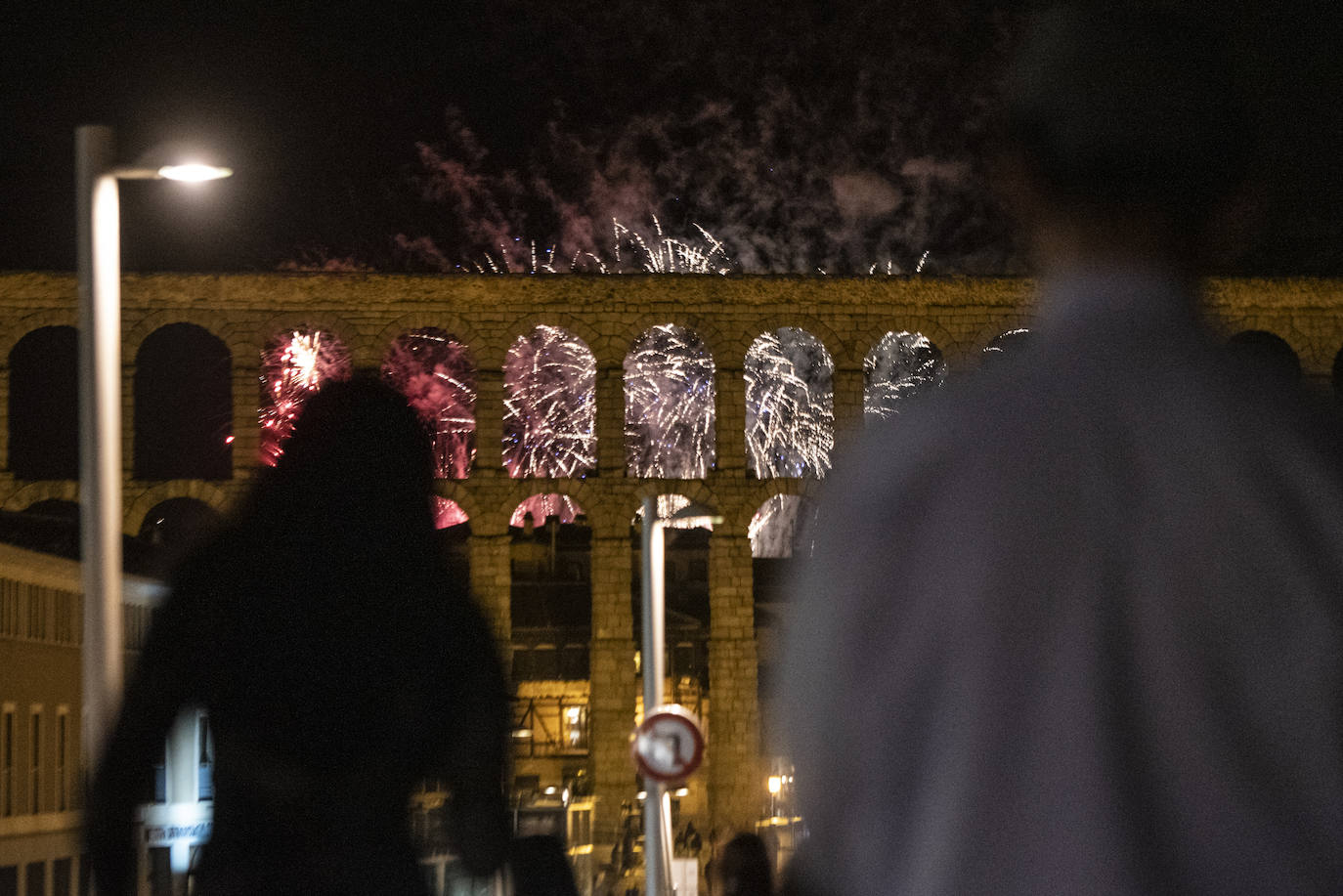 Los fuegos artificiales de Segovia, en imágenes