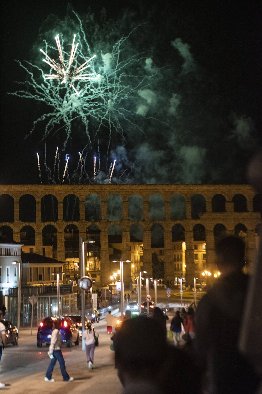 Los fuegos artificiales de Segovia, en imágenes