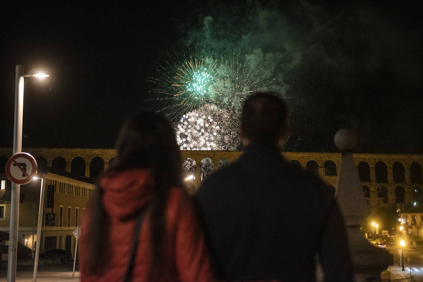 Los fuegos artificiales de Segovia, en imágenes