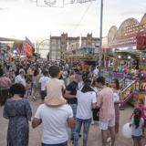 Un día en las ferias: «En Segovia no compran, solo quieren regatear»
