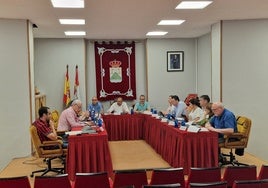 Pleno municipal en el Ayuntamiento de Tordesillas.