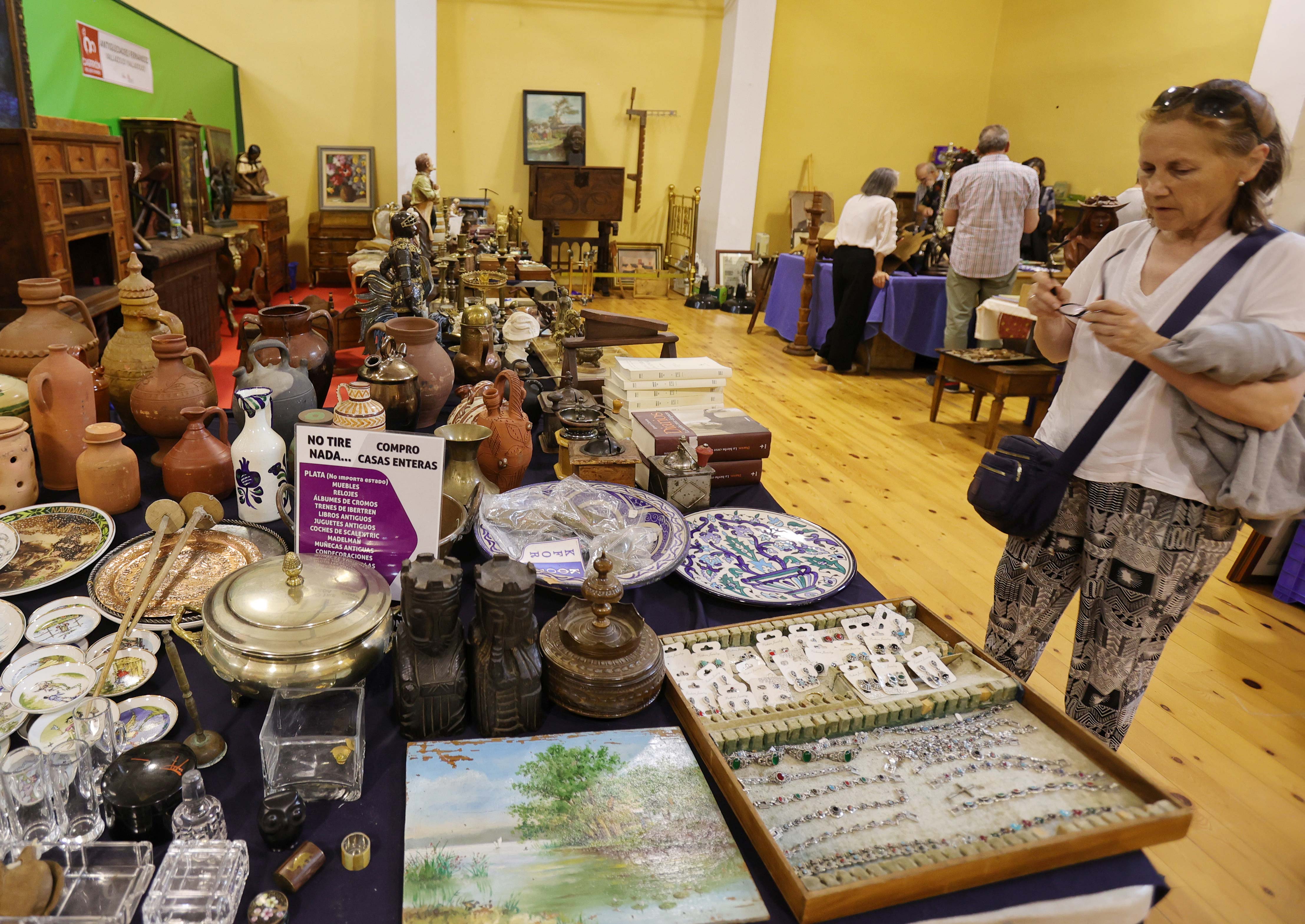 Feria de antigüedades en Carrión de los Condes