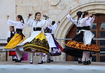 Las danzas tradicionales toman Medina de Rioseco y Castromonte