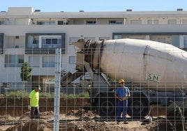 Trabajadores de la construcción en una obra en la capital segoviana.