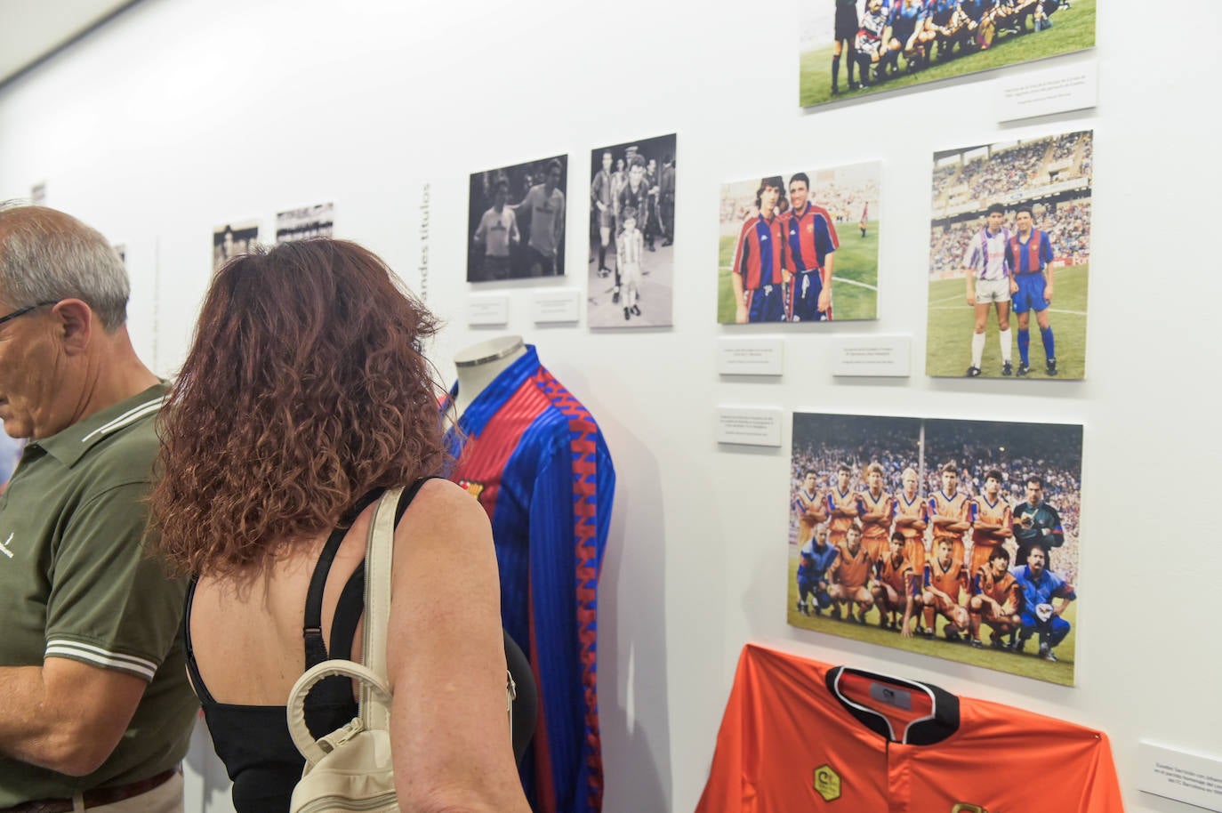 Las imágenes de la exposición &#039;Sueños detrás de un balón&#039; con Eusebio Sacristán