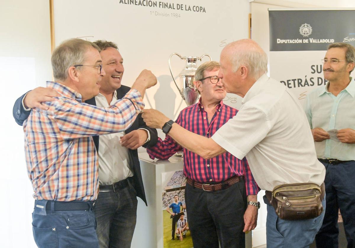 Las imágenes de la exposición &#039;Sueños detrás de un balón&#039; con Eusebio Sacristán