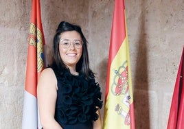 Alcaldesa de Nava del Rey, Denis Vázquez