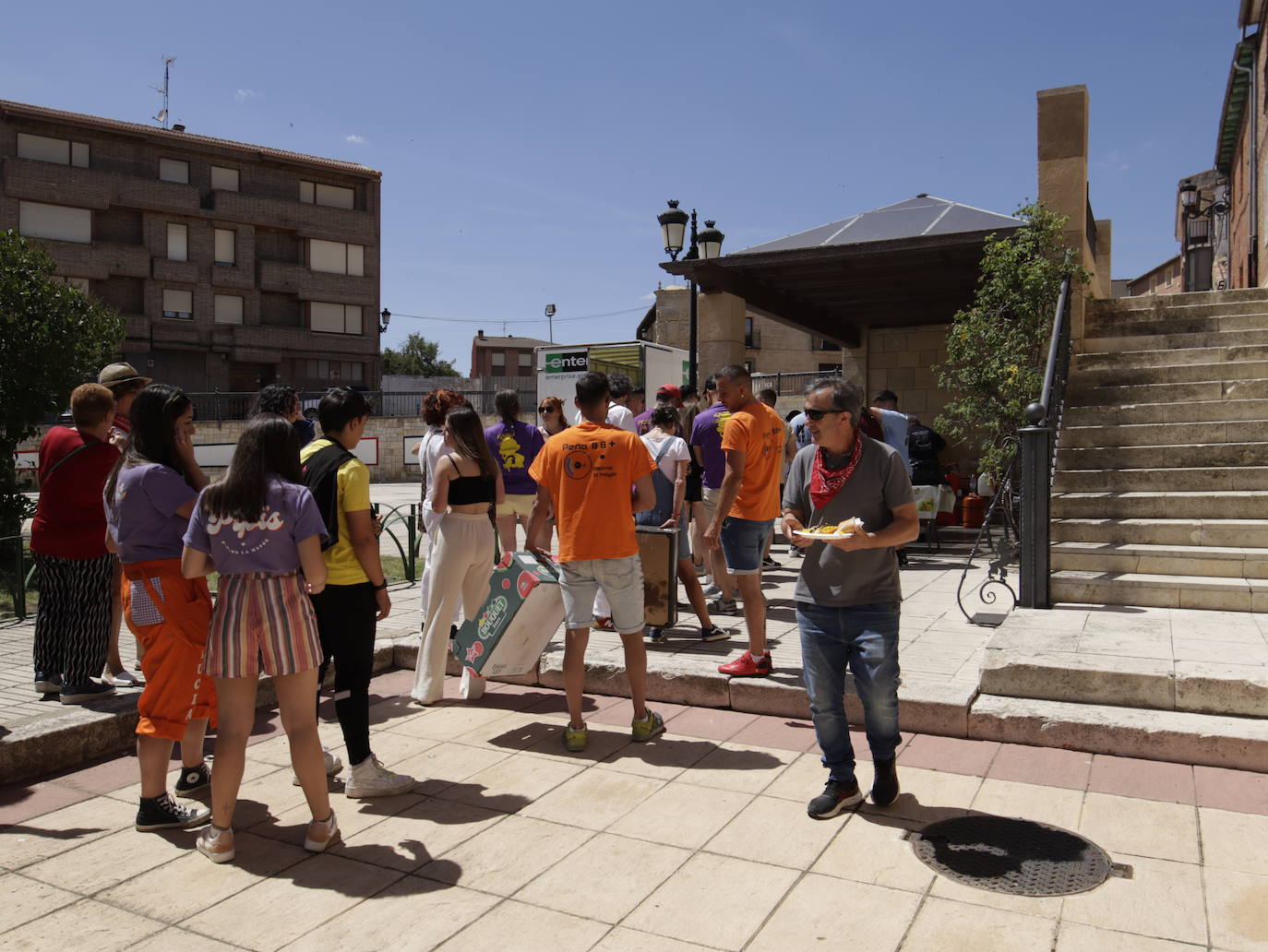 Las peñas animan las fiestas de Osorno