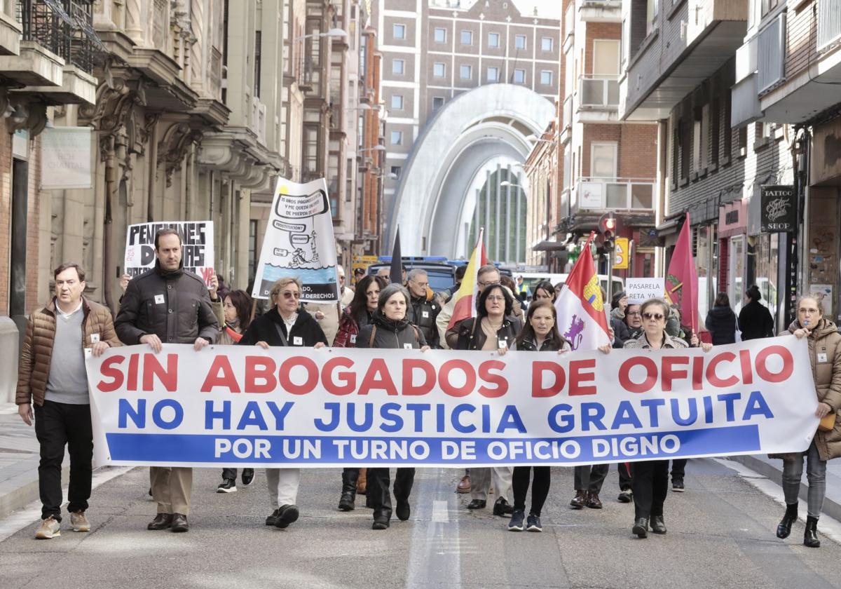 Imagen de archivo de una manifestación de los abogados del turno de oficio en Valladolid.