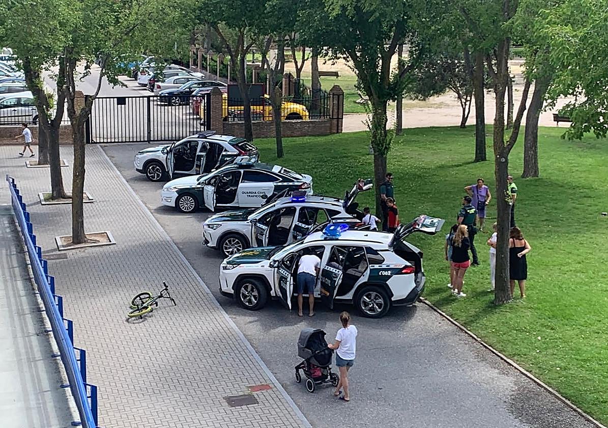 Exposición y exhibición de materiales y equipos de la Guardia Civil en Olmedo.