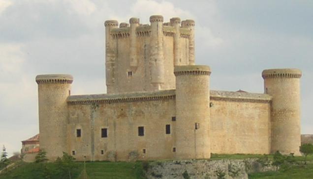 Imagen después - Torrelobatón lanza un SOS para salvar el castillo por estado crítico