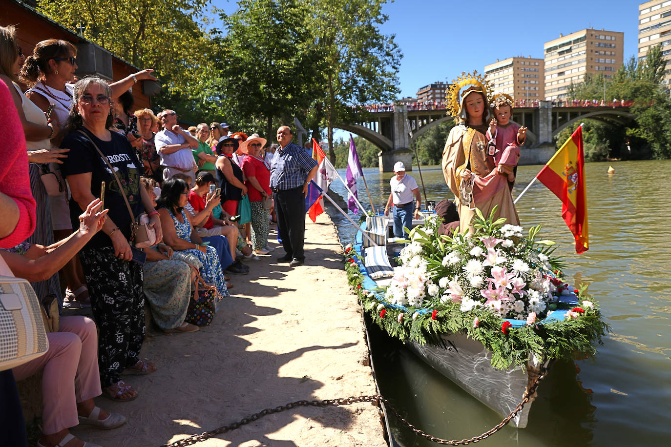 Misa y procesión en honor a la Virgen del Carmen en Valladolid