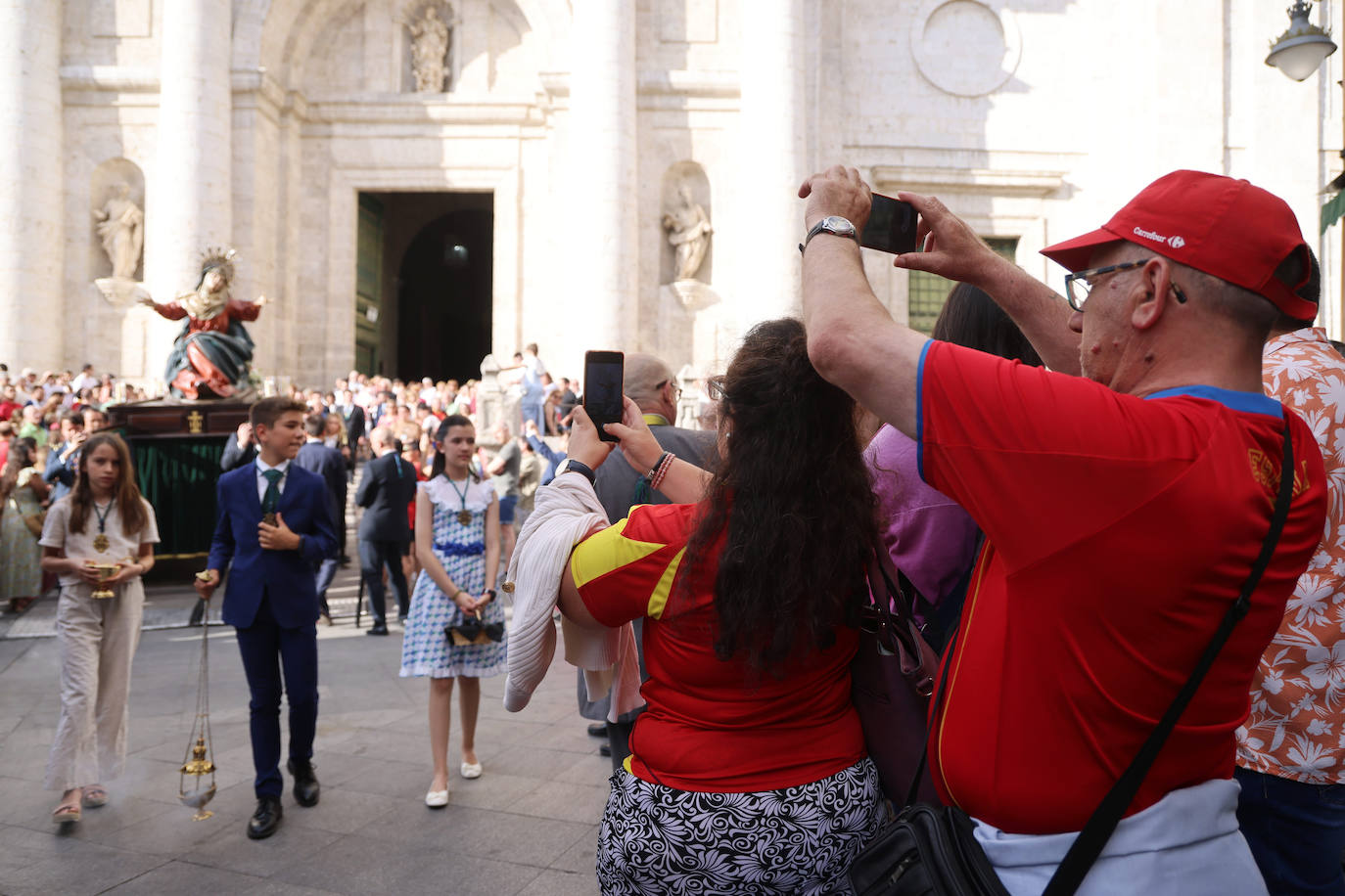 Las imágenes de la misa y procesión de la Virgen de la Vera Cruz