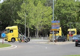 Los camioneros palentinos celebran San Cristóbal por las calles de la capital, este sábado.