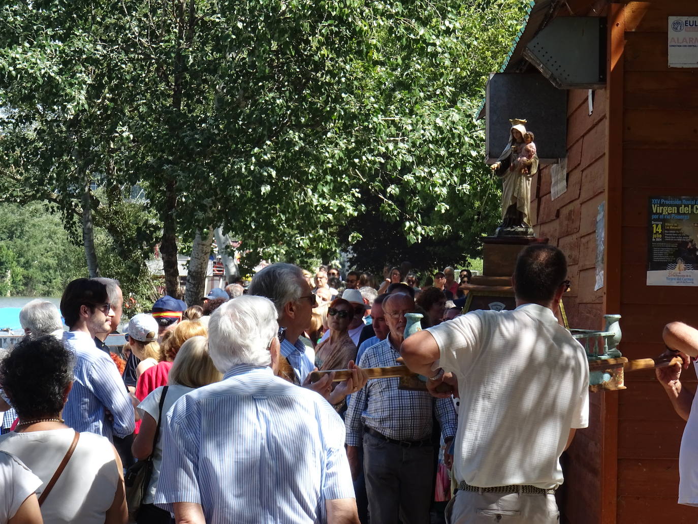 Misa y procesión en honor a la Virgen del Carmen en Valladolid