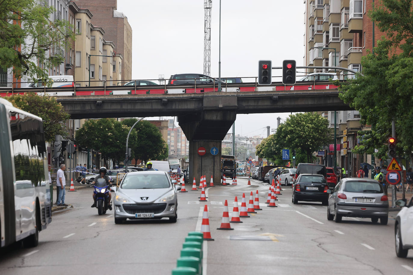 Corte de un carril en Arco de Ladrillo para continuar con las obras