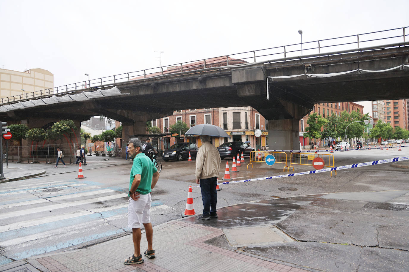 Corte de un carril en Arco de Ladrillo para continuar con las obras