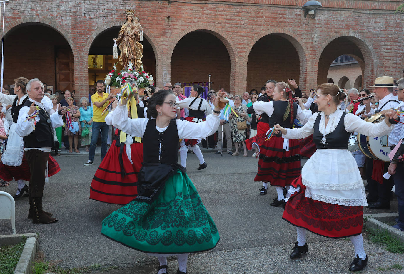 El barrio del Carmen de Palencia cierra sus fiestas