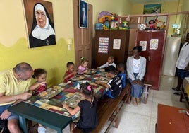 José Manuel Fernández, presidente de la Fundación Juntos por una Sonrisa, en la guardería de Cuba