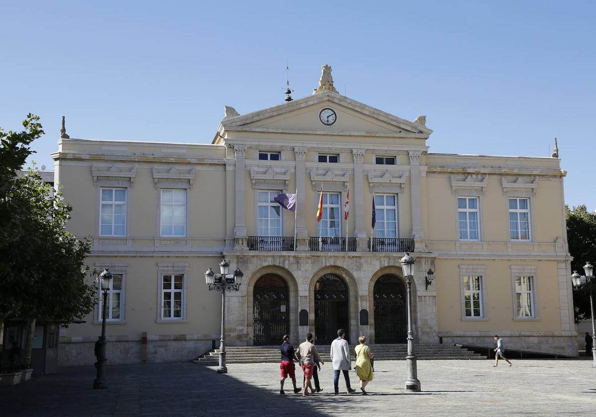 Fachada del Ayuntamiento de Palencia.