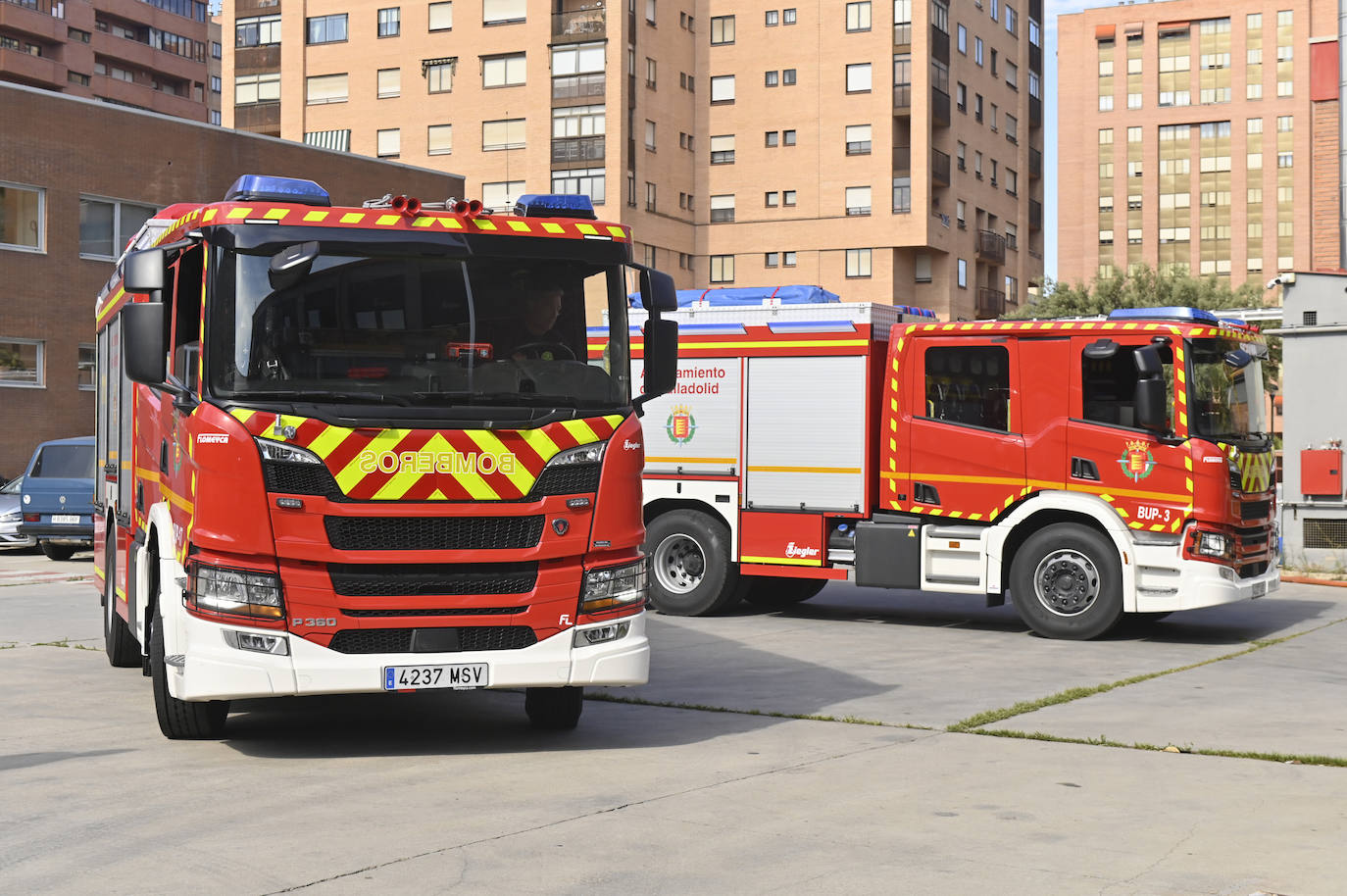 Dos camiones autobomba para la flota de vehículos de los Bomberos de Valladolid