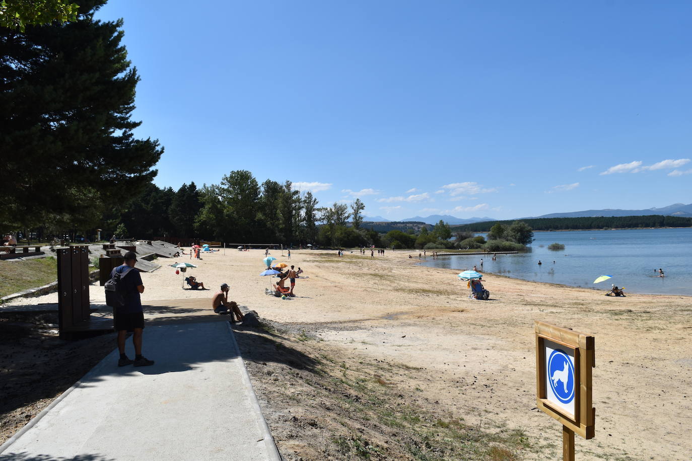 La playa de Aguilar de Campoo funciona a pleno rendimiento