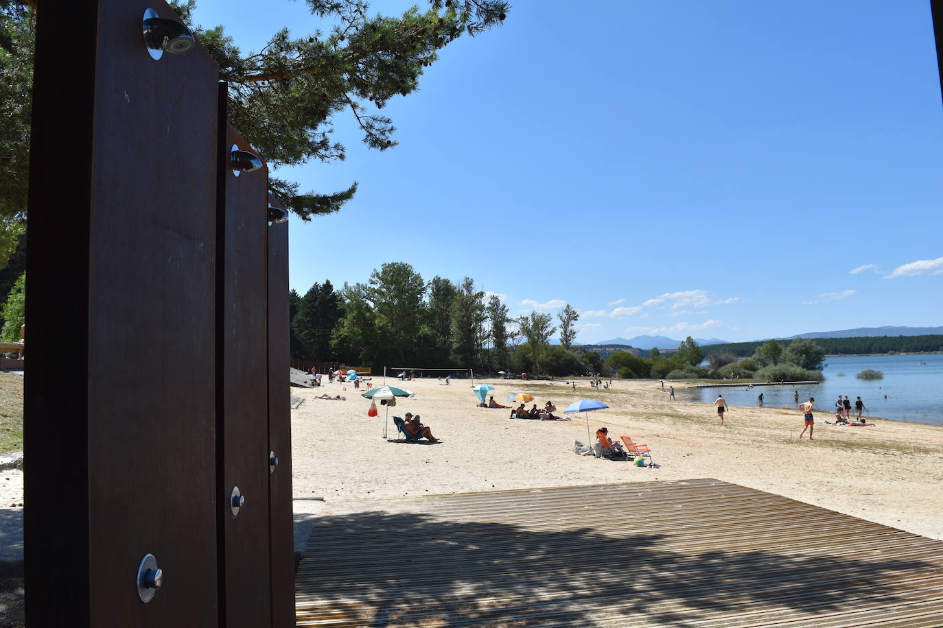 La playa de Aguilar de Campoo funciona a pleno rendimiento