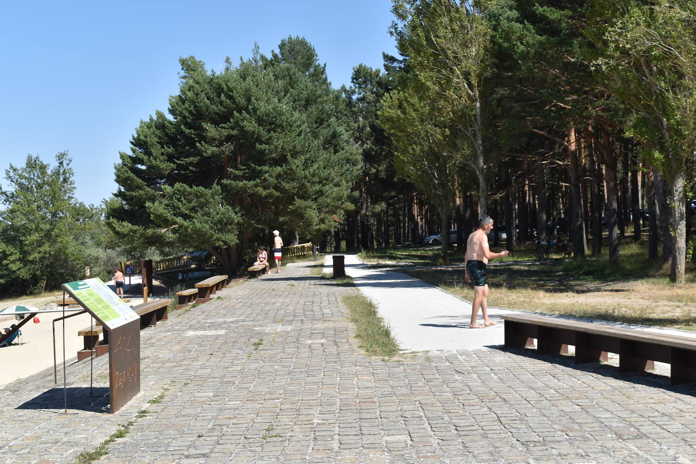 La playa de Aguilar de Campoo funciona a pleno rendimiento