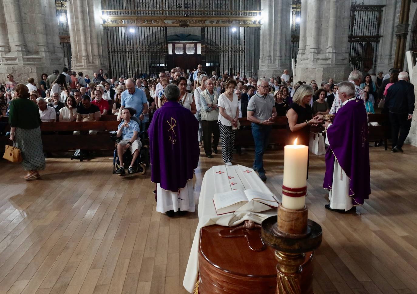 El funeral de Teófanes Egido, en imágenes