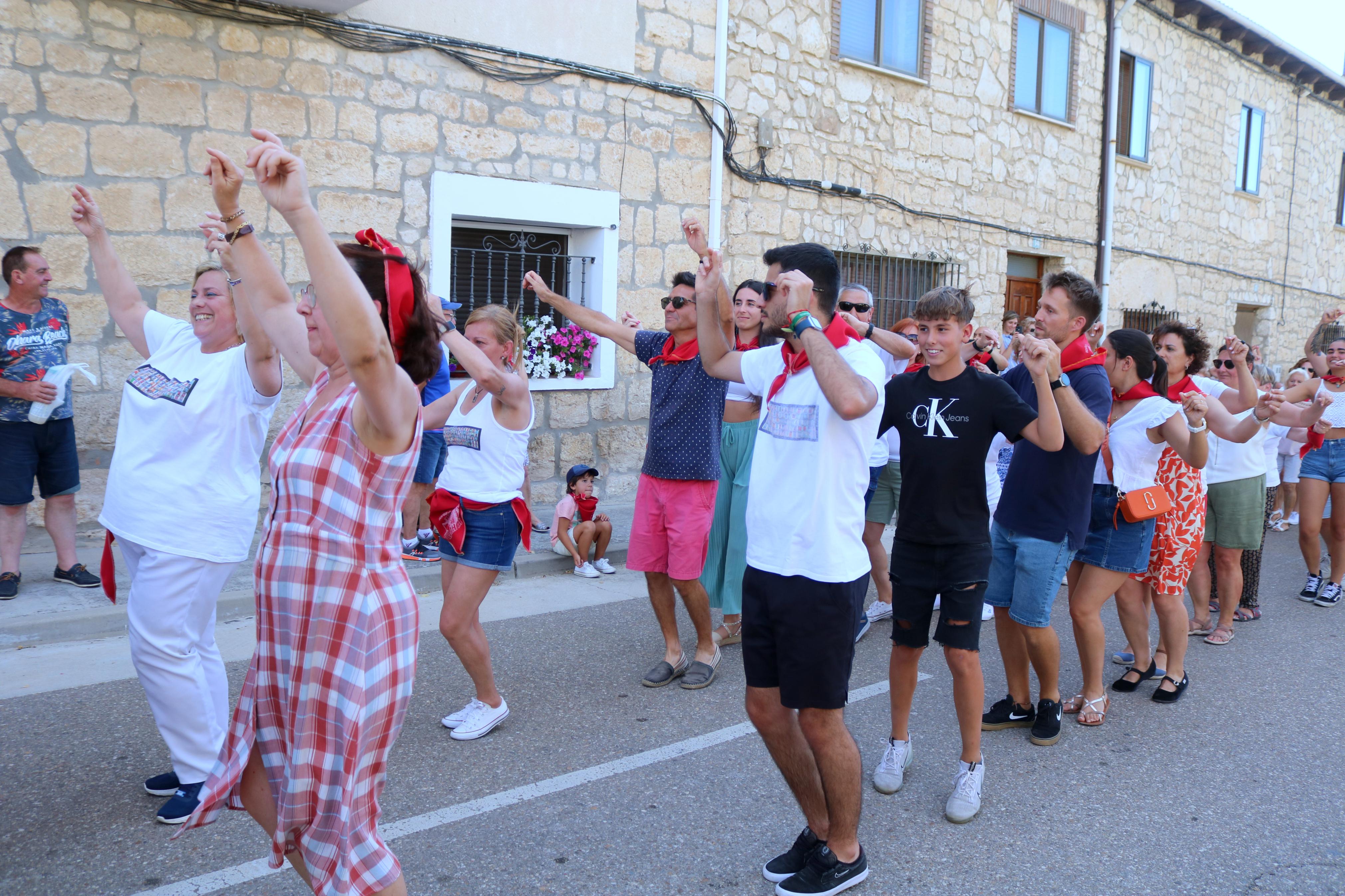 Villahán danza a Santa Marina