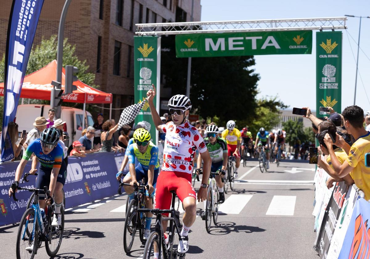 La Vuelta Ciclista Júnior a Valladolid, en imágenes