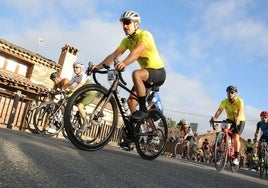 Salida de la marcha cicloturista «La Nico» en Sotosalbos