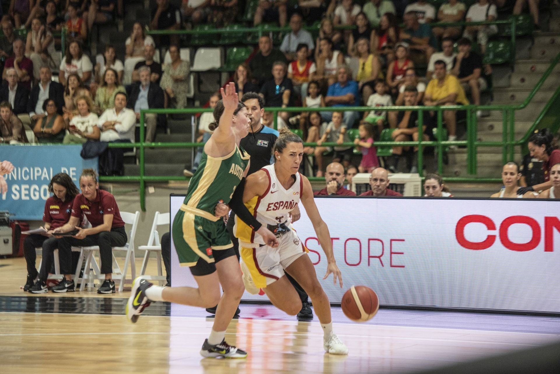 El partido de España contra Australia, en imágenes