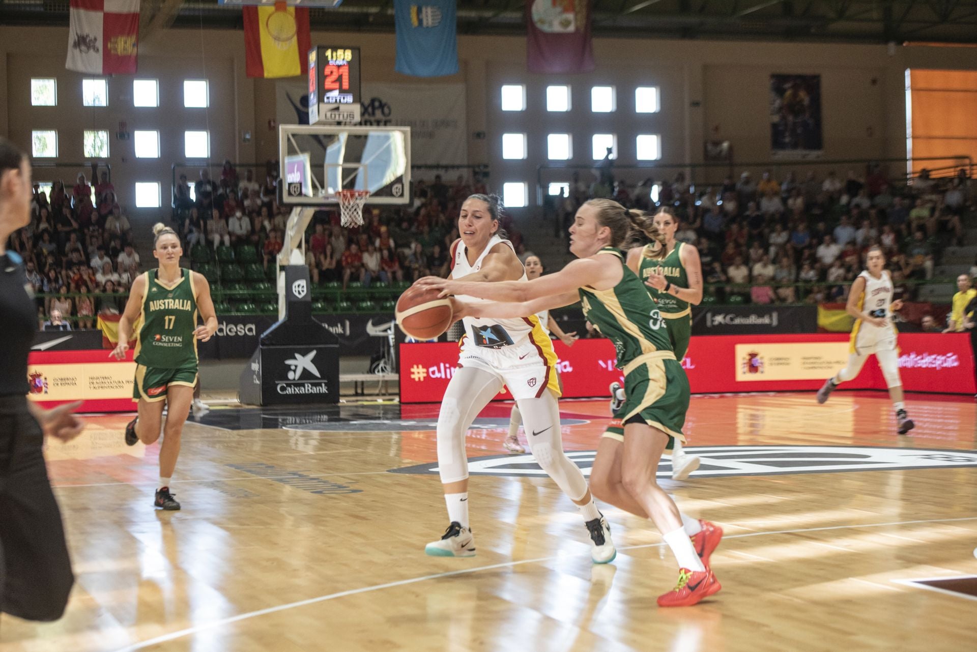 El partido de España contra Australia, en imágenes