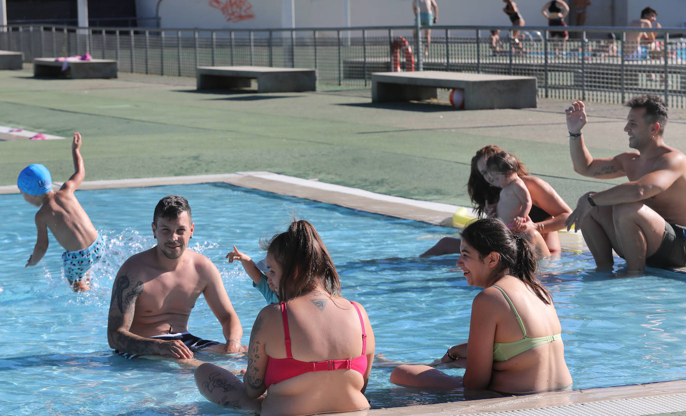 Los palentinos combaten el calor como pueden