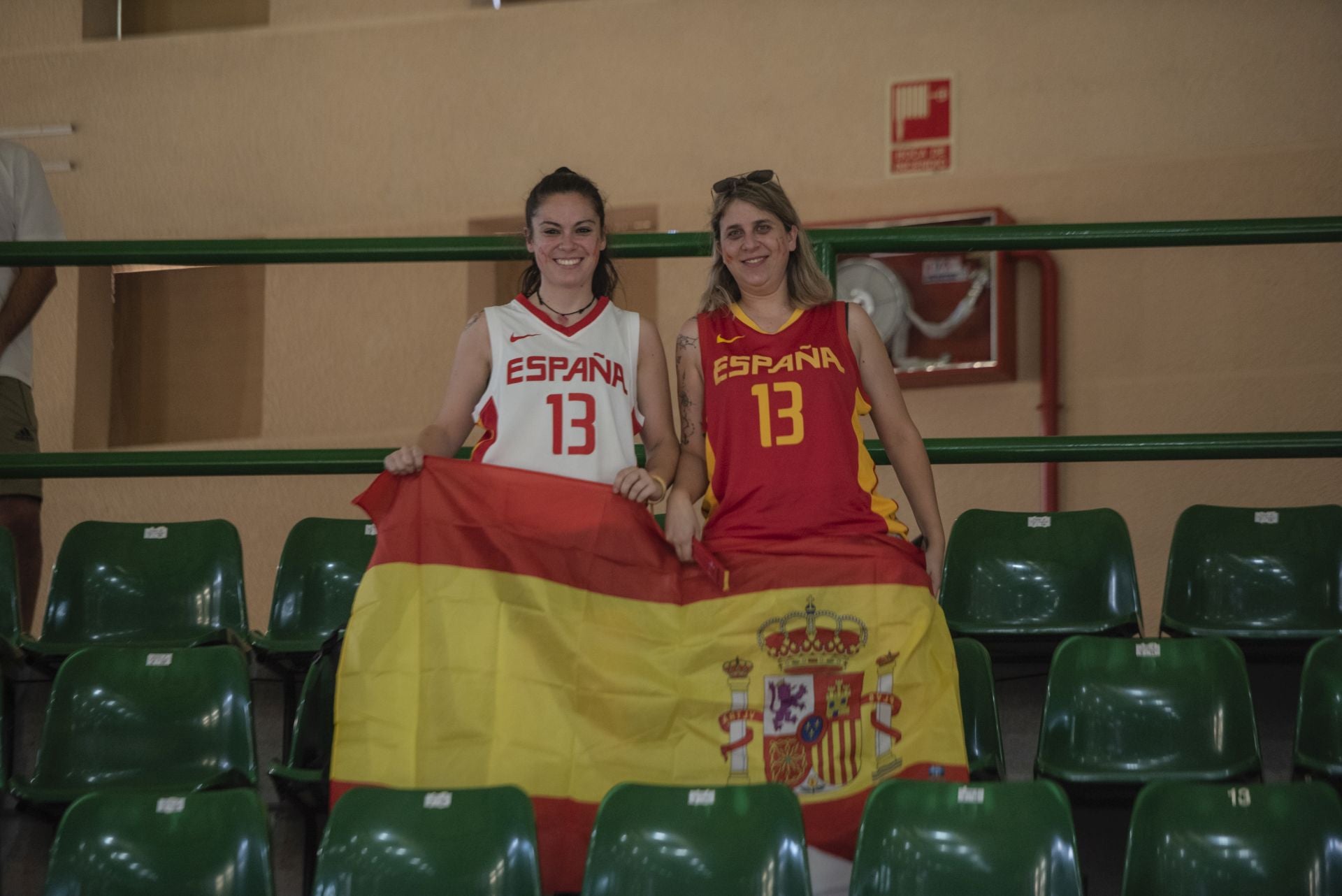 Búscate en las gradas del Pedro Delgado durante el España - Canadá de baloncesto