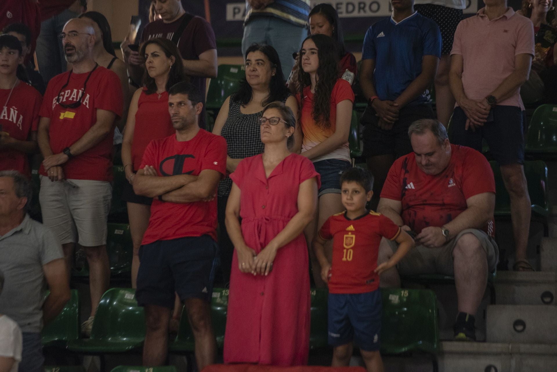 Búscate en las gradas del Pedro Delgado durante el España - Canadá de baloncesto