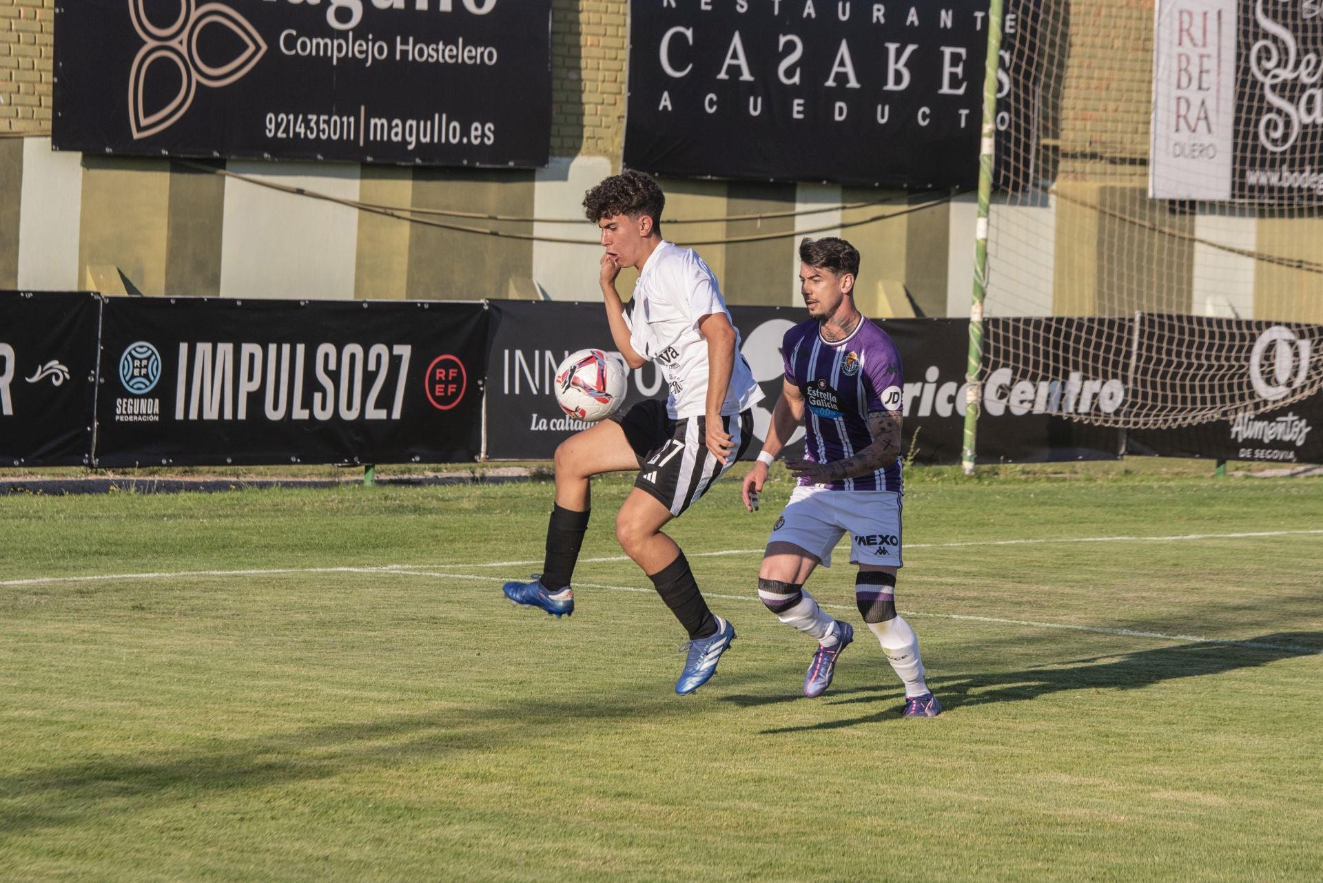 El partido entre la Segoviana y el Real Valladolid, en imágenes