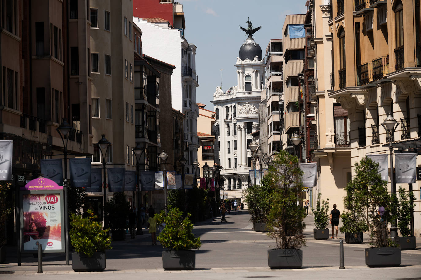 La ola de calor deja desierto Valladolid