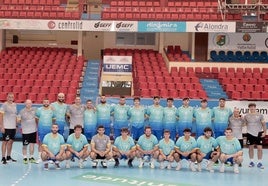 Foto de familia del primer entrenamiento del Recoletas Valladolid.