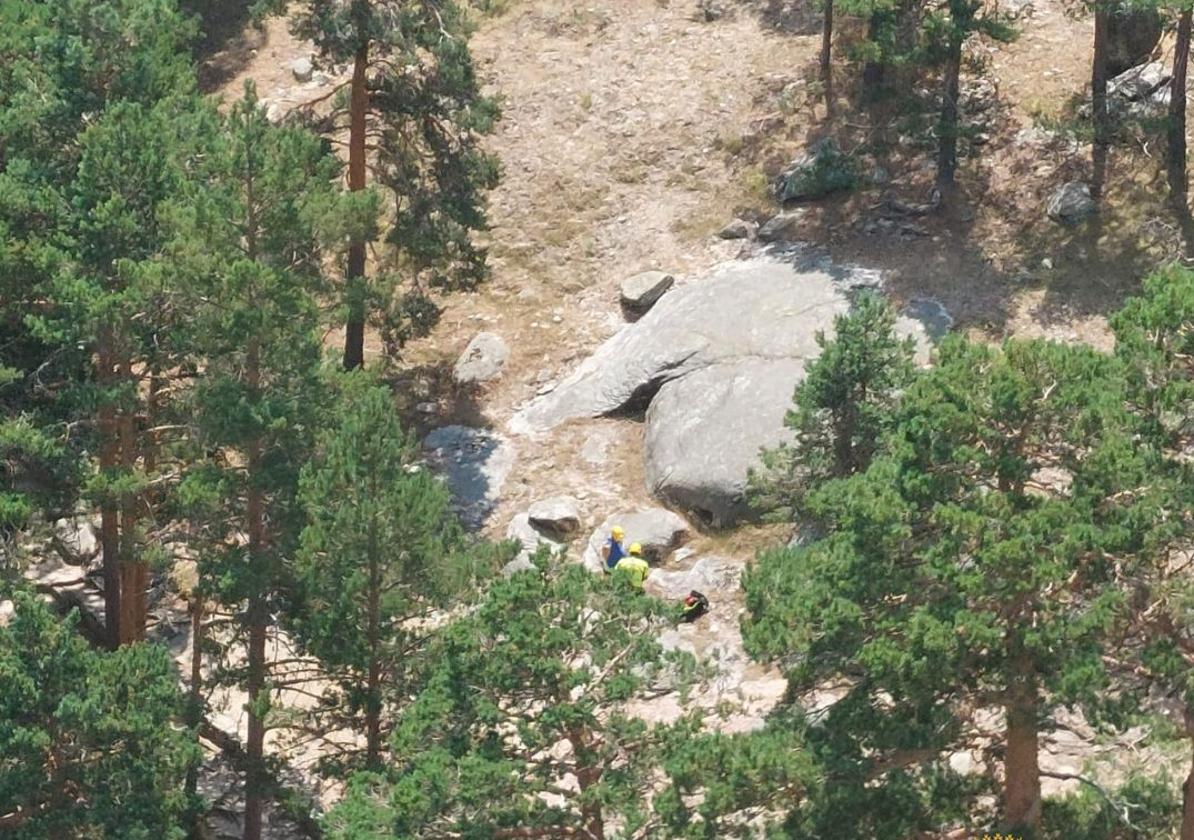 Rescatado en helicóptero un montañero herido en el puerto de Navacerrada