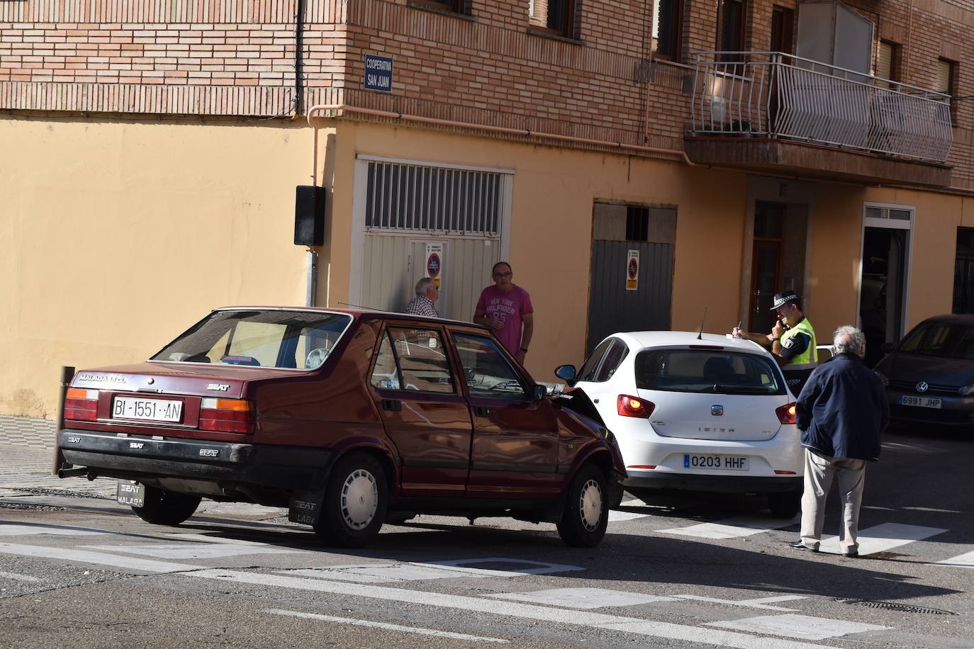 Aparatoso accidente de tráfico en Aguilar